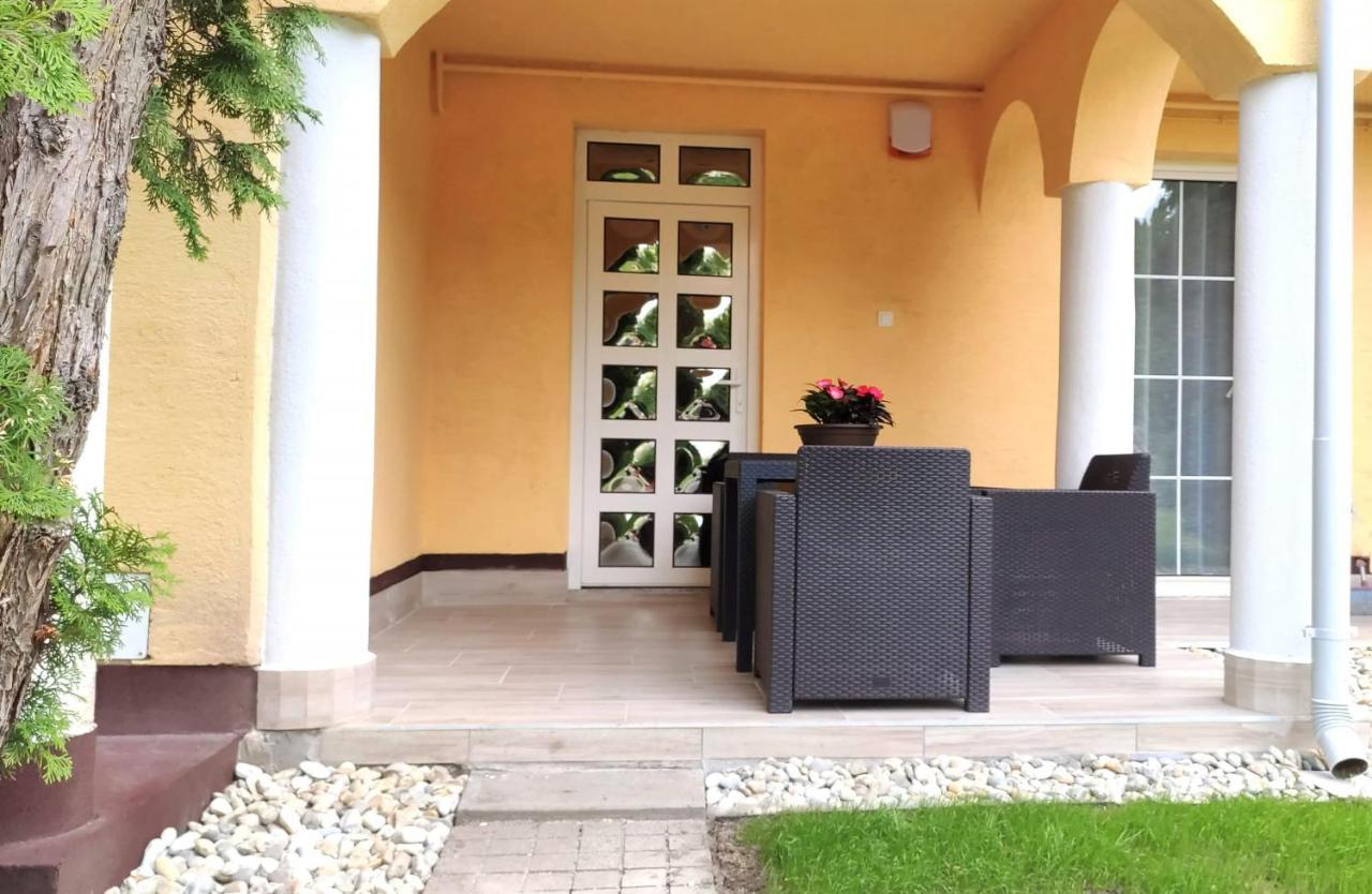 Helena Studio Apartman Siófok Exterior foto